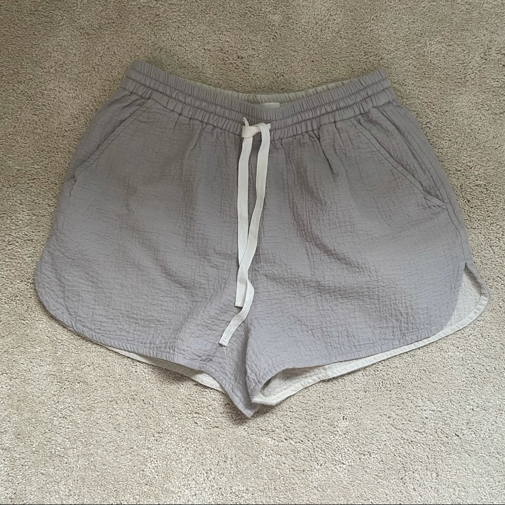Aritzia linen shorts